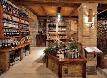 slovenia/postojna/attraction/distillery-aura