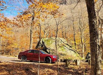 vermont/stowe/attraction/smugglers-notch