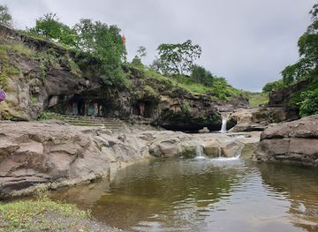 india/maharashtra/attraction/jogeshwari-caves