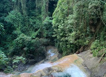 jamaica/runaway-bay-area/attraction/big-river-lime-hall