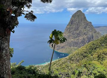saint-lucia/canaries-quarter/attraction/tet-paul-nature-trail-gift-shop