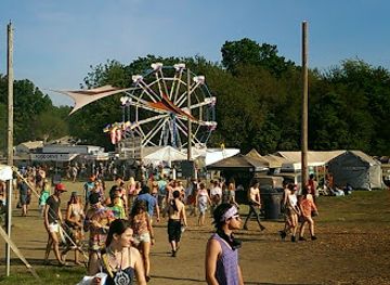 illinois/central-illinois/attraction/three-sisters-park