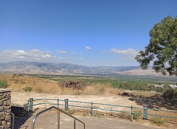israel/galilee-region/attraction/roaring-lion-monument