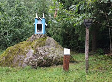 lithuania/zemaitija-national-park/attraction/akmuo-dievo-stalas