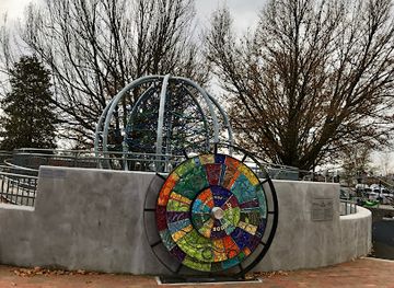 north-carolina/hickory/attraction/lowes-foods-city-park