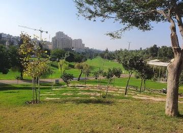 israel/bethlehem/attraction/sacher-park