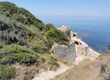 albania/kurbin/attraction/bunkers-in-rodoni-cape