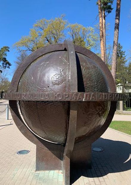 Globe
