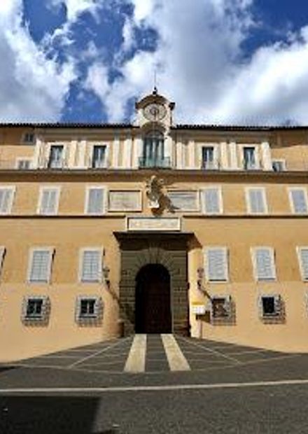 Palazzo Pontificio