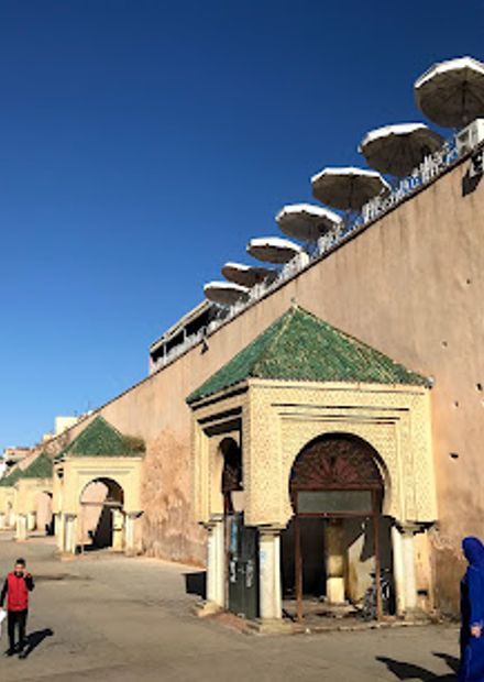 Lahdim Square