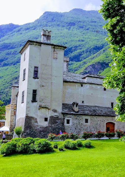 Issogne Castle