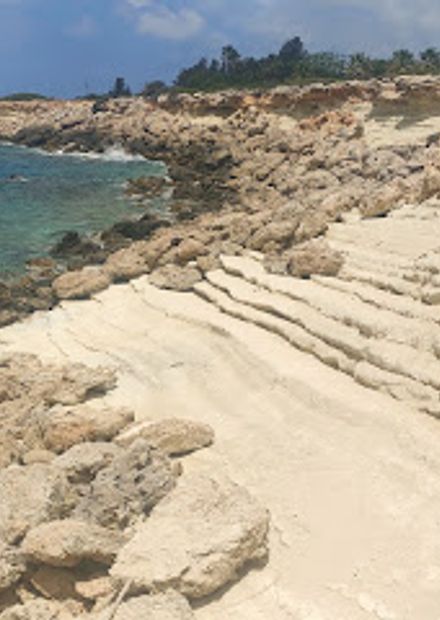 Pistol bay diving spot