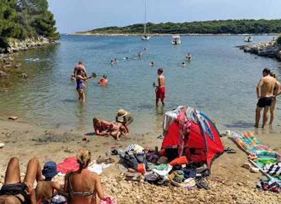 croatia/pula/attraction/portich-beach-bar