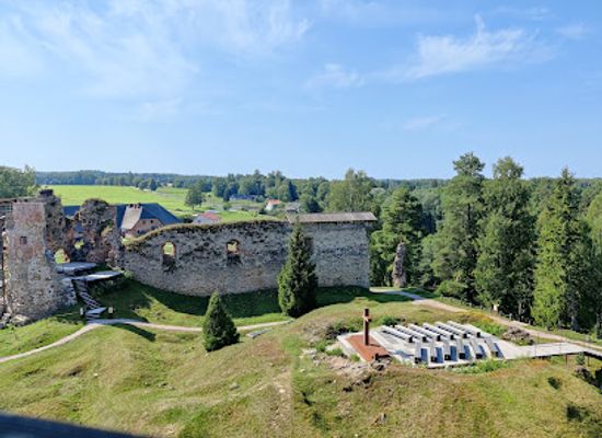 estonia/polvamaa/attraction/ruins-of-vastseliina-episcopal-castle