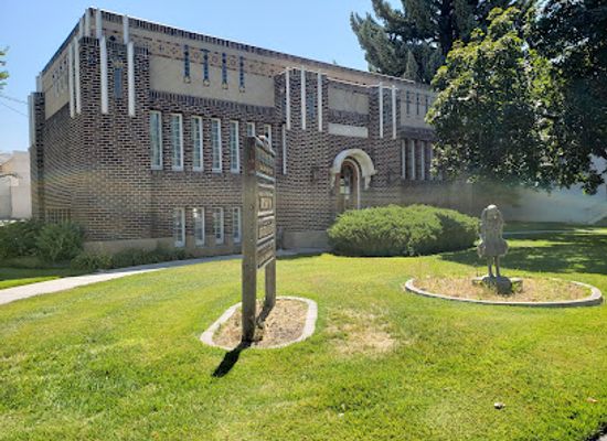 utah/uinta-wasatch-cache-national-forest/attraction/daughters-of-utah-pioneer-museum-historical-society