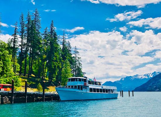 washington/lake-chelan/attraction/lady-of-the-lake