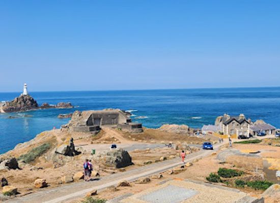 jersey/la-rocque-harbour/attraction/jersey-zoo