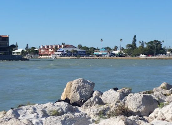 florida/st-petersburg-beach/attraction/upham-beach-park