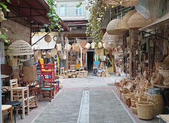 greece/thessaloniki/attraction/athonos-square