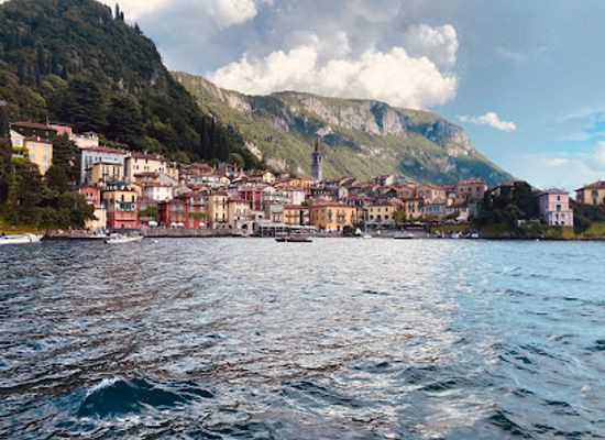 italy/lake-como/attraction/floating-platform-of-varenna
