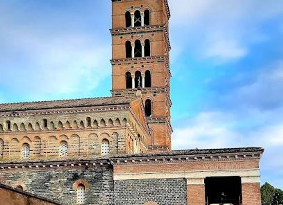 italy/rome/attraction/exarchic-greek-monastery-of-santa-maria-di-grottaferrata
