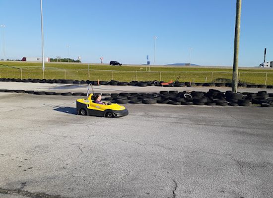 alabama/coosa-valley/attraction/moore-s-family-fun-center