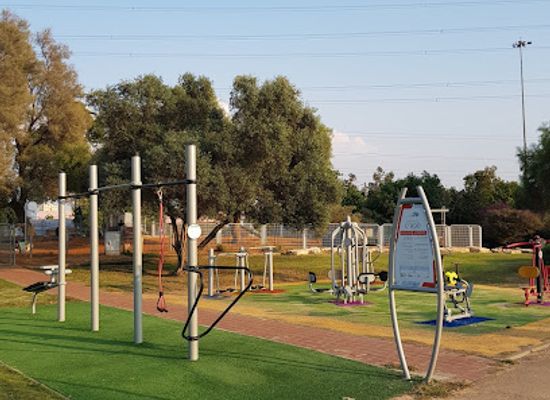 israel/central-district/attraction/haholot-park