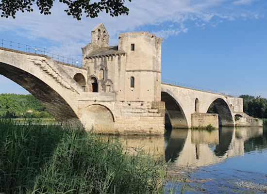 france/avignon/pont-saint-benezet/attraction/pont-saint-benezet-le-pont-d-avignon