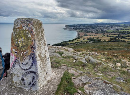 ireland/bray/attraction/trigonometric-point-ballynamaddagh