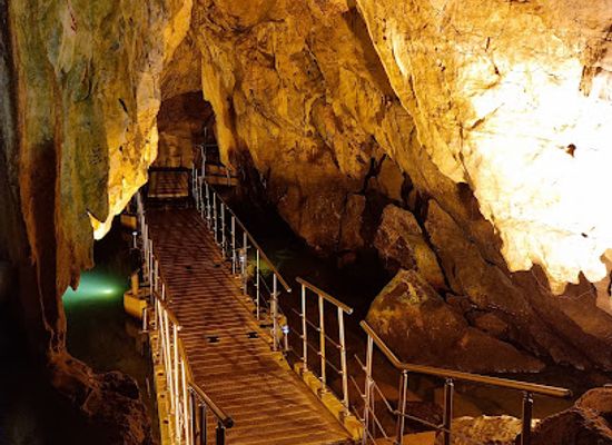 greece/macedonia/attraction/dragon-s-cave