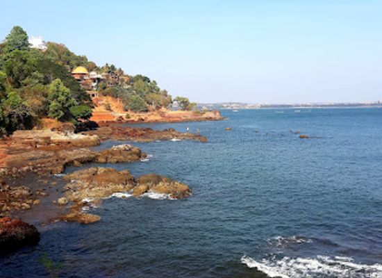 india/goa/candolim/attraction/aguad-port-jail-complex