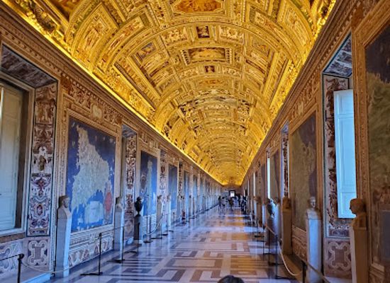 vatican-city/vatican-library/attraction/paintings-gallery-of-the-vatican-museums