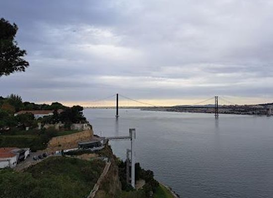portugal/lisbon/attraction/castle-garden