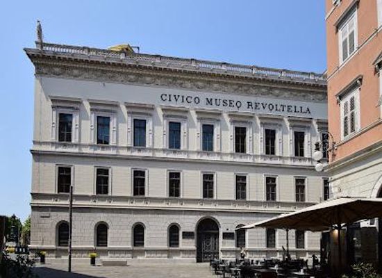 italy/trieste/attraction/revoltella-museum