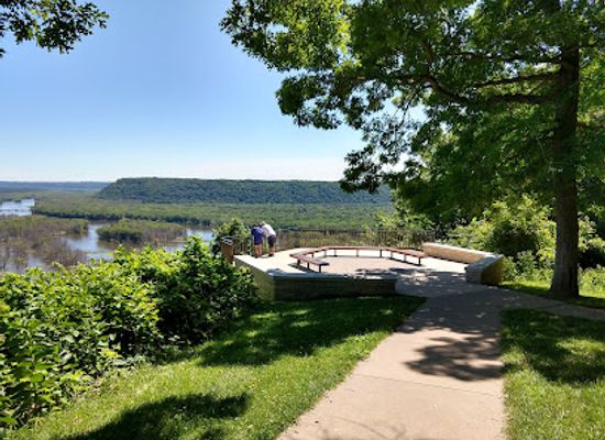 iowa/southwest-iowa/attraction/pikes-peak-state-park