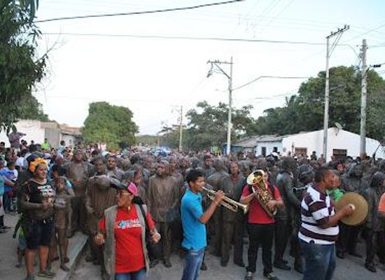 colombia/riohacha/attraction/monumento-a-los-embarradores