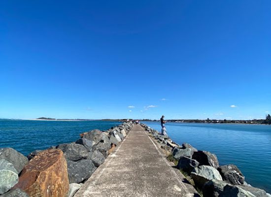australia/mid-north-coast/attraction/harrington-break-wall