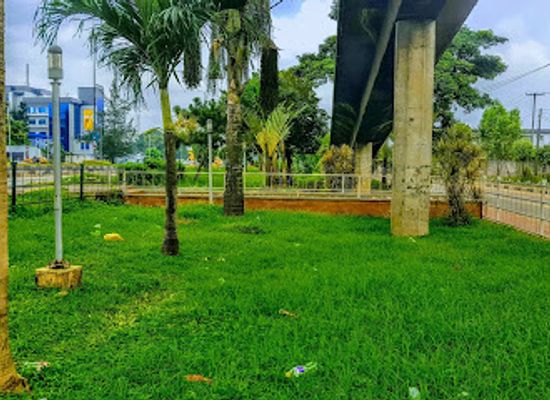 nigeria/lagos/attraction/obanikoro-garden
