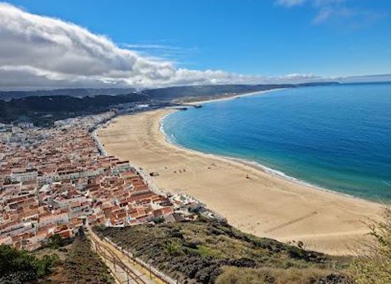 portugal/caldas-da-rainha/attraction/praia-da-nazare