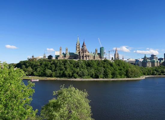 canada/ottawa-valley/attraction/alexandra-bridge-lookout