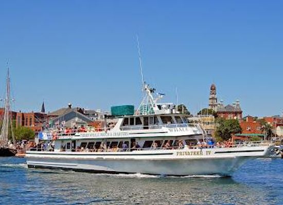 massachusetts/gloucester/attraction/7-seas-whale-watch