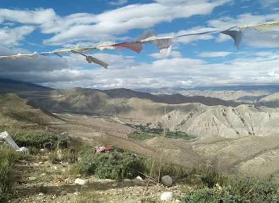 nepal/mustang/attraction/ri-thoen-pa-view-tower