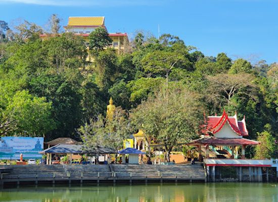 thailand/eastern-thailand/attraction/wat-khao-sukim
