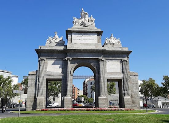 spain/madrid-community/attraction/toledo-gate