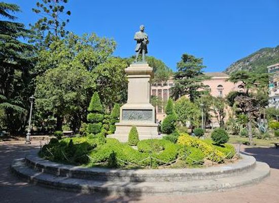 italy/ravello/attraction/villa-comunale-di-salerno