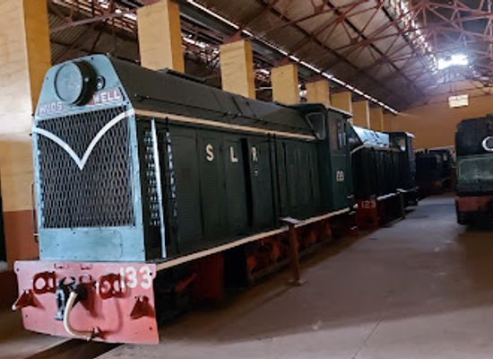 sierra-leone/river-number-two-beach/attraction/national-railway-museum