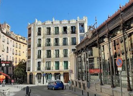 spain/madrid/landmark/pl-de-san-miguel
