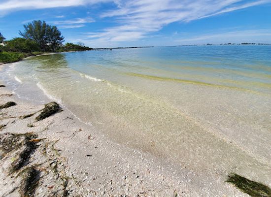 florida/captiva-island/attraction/lighthouse-beach-park