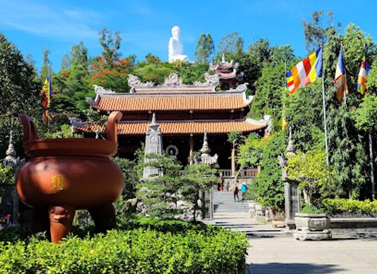 vietnam/nha-trang/nha-trang-cathedral/attraction/long-son-pagoda