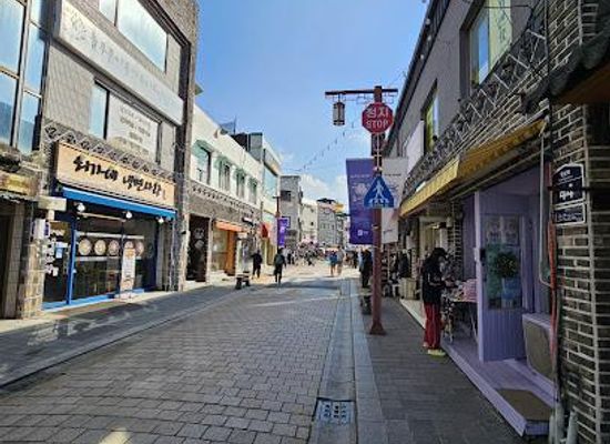 south-korea/suwon/attraction/haenggung-street